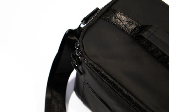 Cooler Bag 10L – Black (26 x 15 x 26 cm) - image 03
