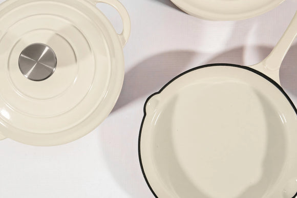 Cast Iron Cookware Set – 7-Piece, White - image 03