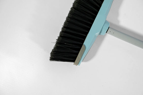 Complete Household Broom - image 02