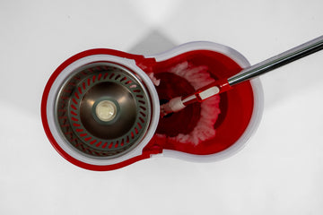 Easy-Spin Mop & Bucket Set – Red - image 02