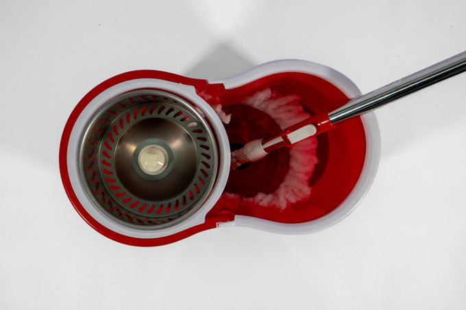 Easy-Spin Mop & Bucket Set – Red - image 02