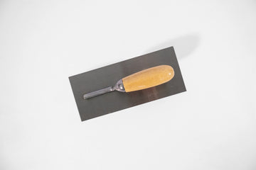 Plastering Trowel with Wooden Handle - image 01