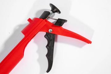 Heavy-Duty Caulking Gun – Red & Black - image 02