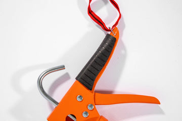 Heavy-Duty Caulking Gun – Orange - image 02