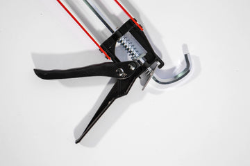 Steel Caulking Gun – Red & Black - image 02