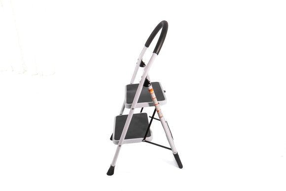2-Step Foldable Ladder – White - image 02