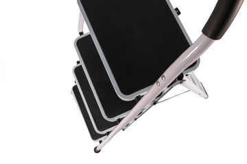 4-Step Foldable Ladder – White - image 02