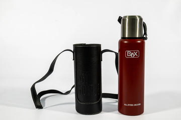 Double-Wall Vacuum Insulated Bottle 750 ml – Red - image 01