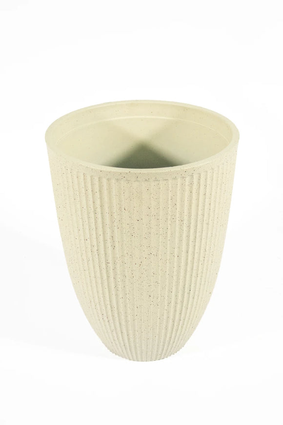 Verti Planter – Off White (29 x 38 cm) - image 01