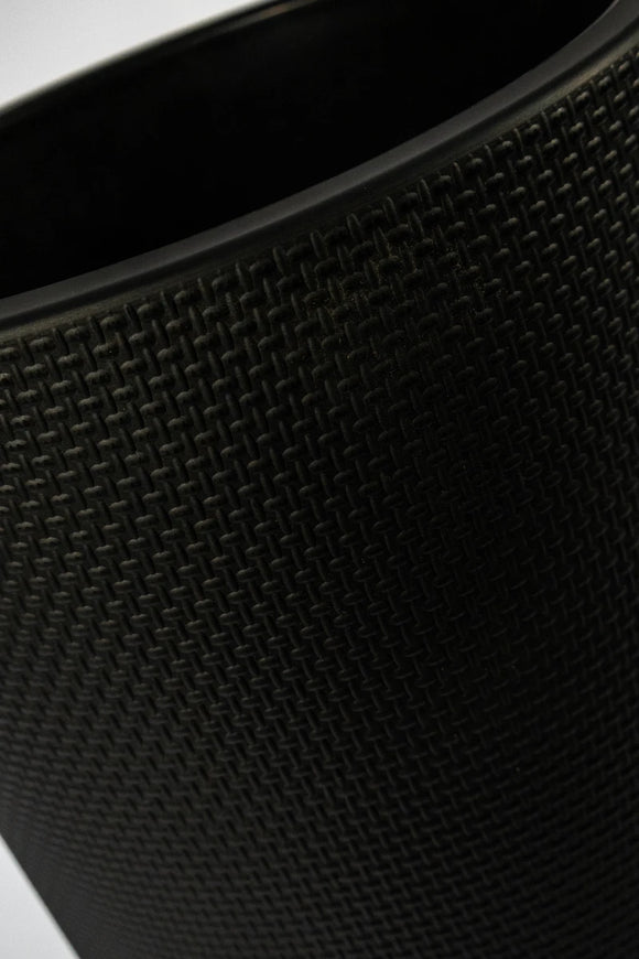 Embo Planter – Black (35 x 48 x 40 cm) - image 03