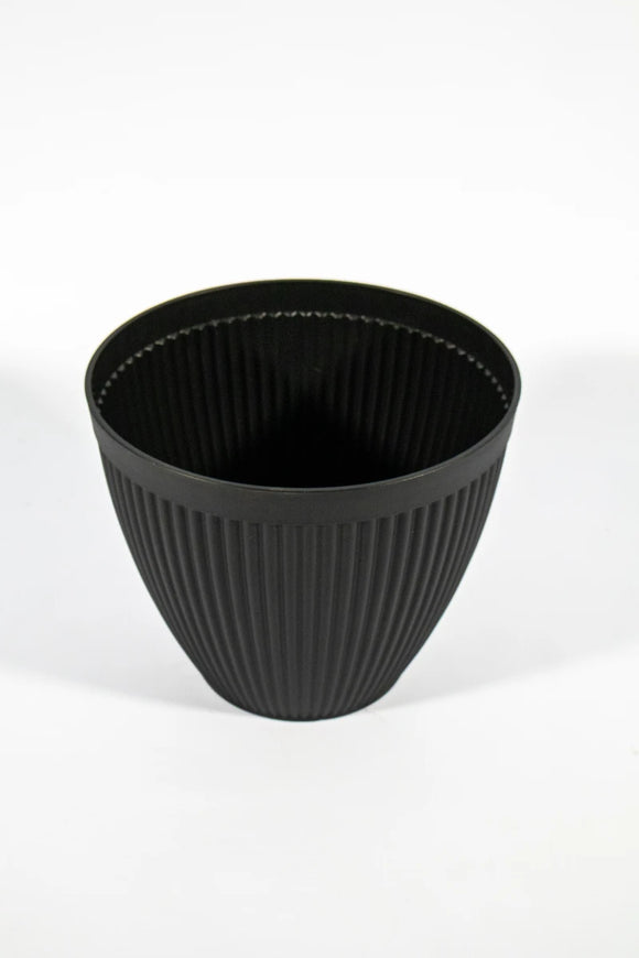 Roman Planter – Black (28 x 23 cm) - image 01
