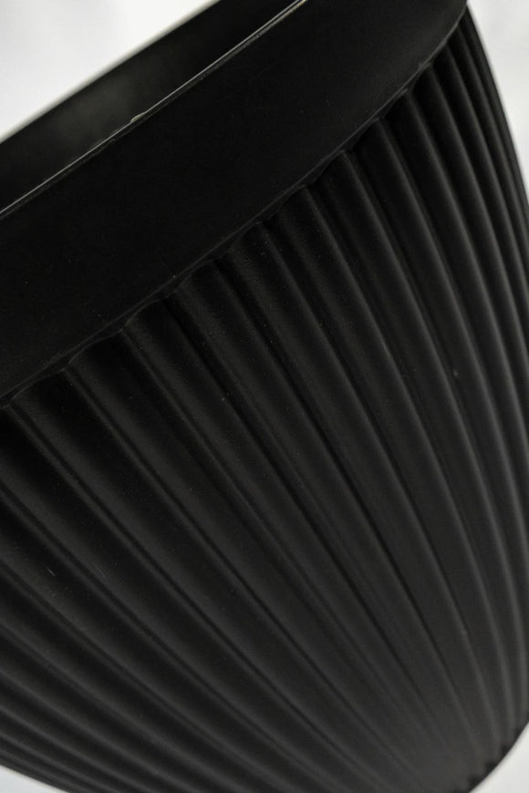 Roman Planter – Black (42 x 35 cm) - image 03