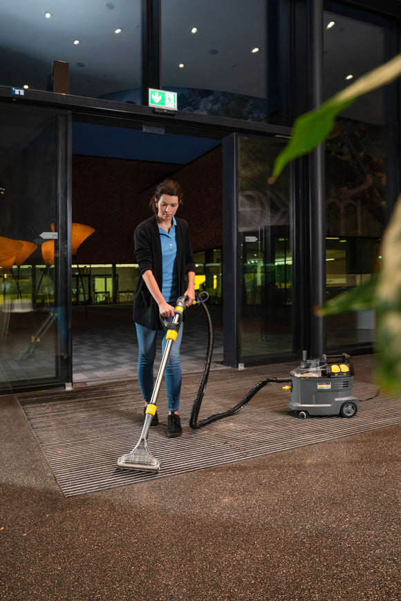 Karcher Spray extraction machine Puzzi 8/1 Adv