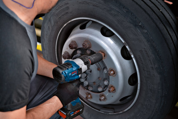 Bosch Cordless Impact Wrench GDS 18V-1050 H incl 2x8.0Ah ProC Batteries