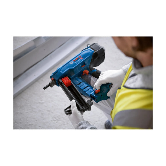 Bosch Cordless Concrete Nailer GNB 18V-38 Solo excl Battery & Charger - image 06
