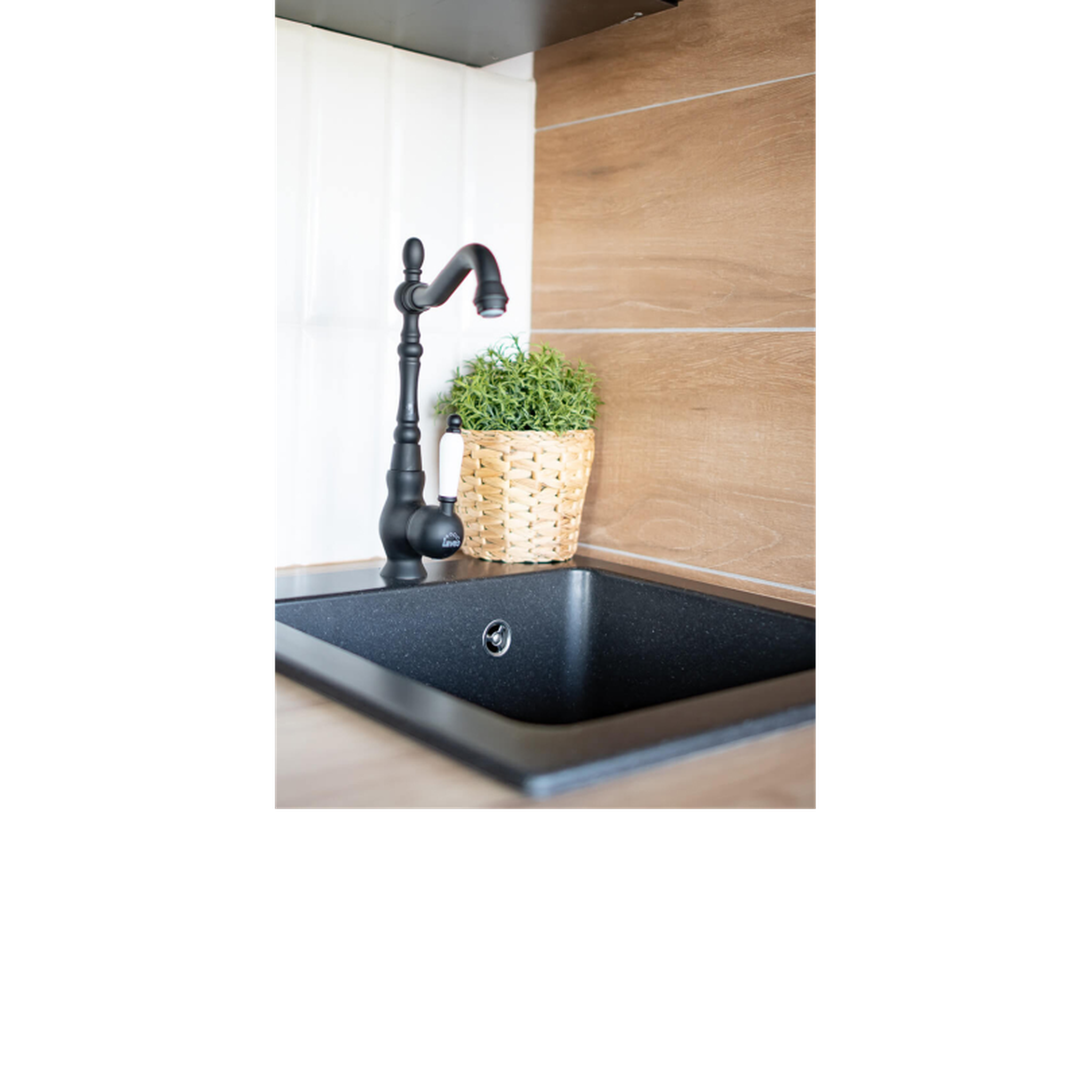 Laveo Chichi Granite Sink 1 Bowl