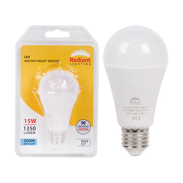 Radiant LED Globe A60 Day/Night Sensor 15W E27 5000K N - image 01