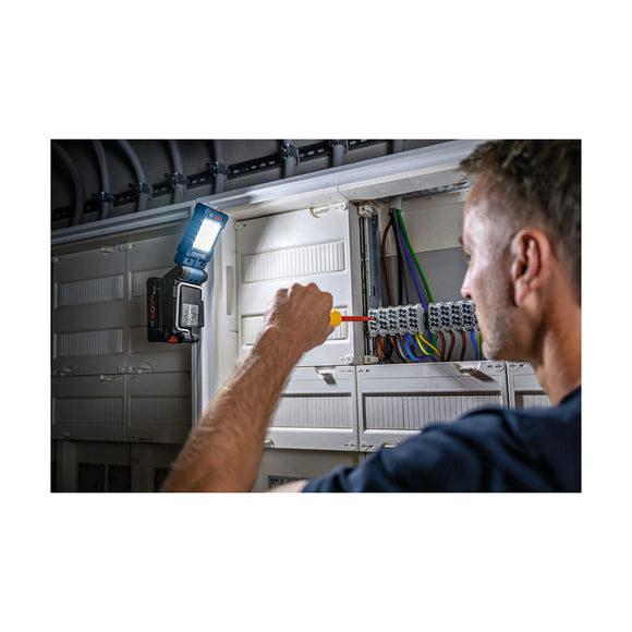 Bosch Cordless Light GLI 18V-800 Solo excl Battery & Charger - image 04