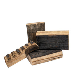 Image of a KAMADO JAN Smoking Wood Chunks - Bourbon Barrel 1